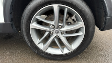 MG Hs 1.5 T-GDI Excite 5dr DCT Petrol Hatchback